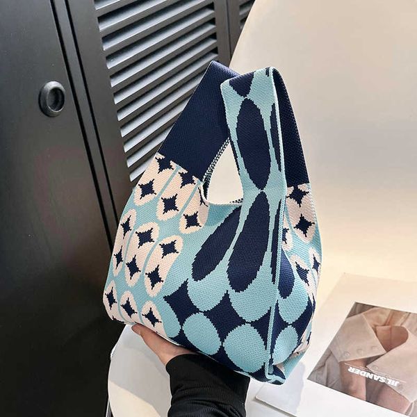 women's version of handbag with niche design contrasting striped plaid handbag versatile knit handbag tote bag women's bag
women's version of handbag with niche design contrasting striped plaid handbag versatile knit handbag tote bag women's bag