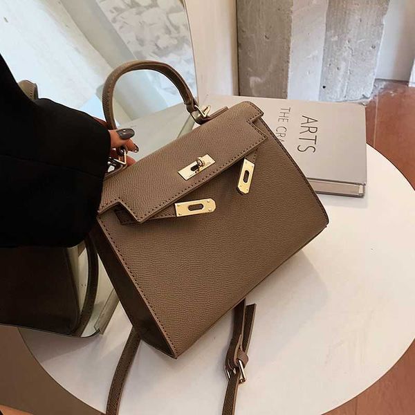 luxury designer tote bags h home kelys online store usc premium small bag women's 2023 fashion new versatile handheld net red one shoul
luxury designer tote bags h home kelys online store usc premium small bag women's 2023 fashion new versatile handheld net red one shoul