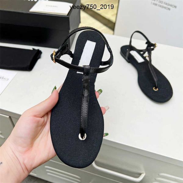 classic channel summer ccity beach holiday shoes shoes designer sandals zapatillas for flat woman luxury sandal outdoor slippers slides pink
classic channel summer ccity beach holiday shoes shoes designer sandals zapatillas for flat woman luxury sandal outdoor slippers slides pink