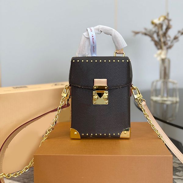 square box bag chain crossbody bags mini tote purse women shoulder handbags classic old flower letter metal hardware flap hasp cell phone po
square box bag chain crossbody bags mini tote purse women shoulder handbags classic old flower letter metal hardware flap hasp cell phone po