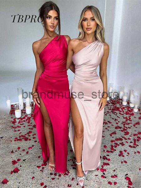 basic casual dresses women ruffled satin diagonal collar maxi dresses fashion backless sleeveless slim dress elegant lady split evening vest, Black;gray
basic casual dresses women ruffled satin diagonal collar maxi dresses fashion backless sleeveless slim dress elegant lady split evening vest, Black;gray