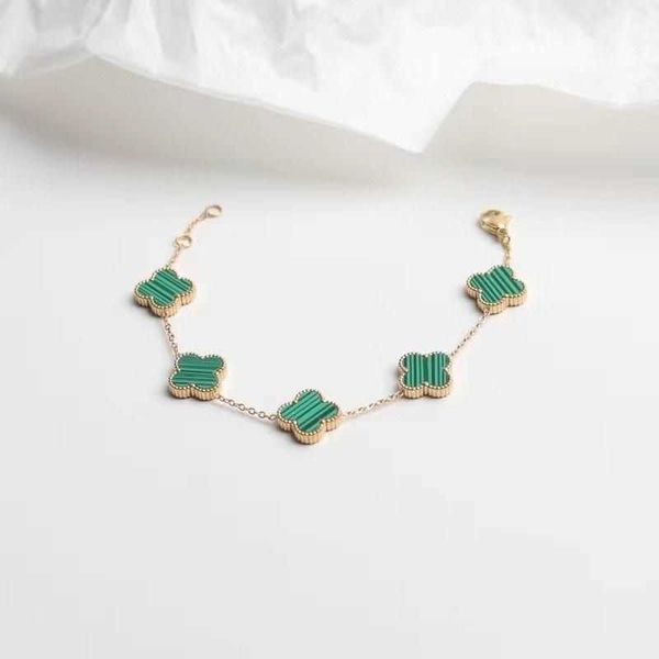 2023 clover bracelet designer clover bracelet women's trendy new fashion korean simple hundred ladies gifts, Golden;silver
2023 clover bracelet designer clover bracelet women's trendy new fashion korean simple hundred ladies gifts, Golden;silver