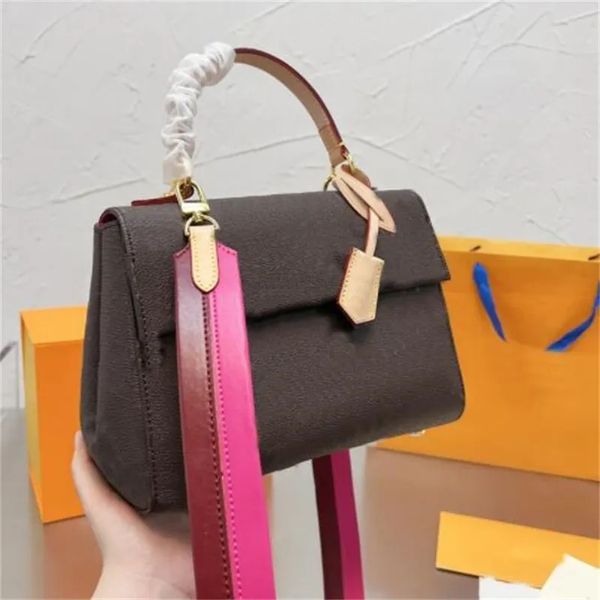 women cluny bb handbag shulder bag cowhide leather tote crossbody bags two color belt l letter pattern fashion classic handbags purse, Black;red
women cluny bb handbag shulder bag cowhide leather tote crossbody bags two color belt l letter pattern fashion classic handbags purse, Black;red