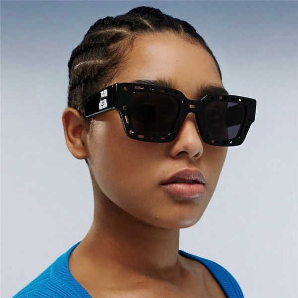 designer off w sunglasses off new fashion trendsetter white sunglasses hollow out design box sunglasses oeri026, White;black
designer off w sunglasses off new fashion trendsetter white sunglasses hollow out design box sunglasses oeri026, White;black