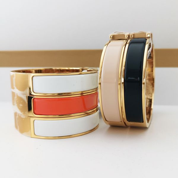 chain aaa h bracelet for women luxury fashion bracelets men couple jewelry summer beach party with box 230710, Black
chain aaa h bracelet for women luxury fashion bracelets men couple jewelry summer beach party with box 230710, Black