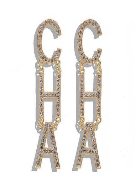popular fashion luxury designer exaggerated big letter pearl cha long drop dangle chandelier stud earrings for women gold silver3483597, Golden;silver
popular fashion luxury designer exaggerated big letter pearl cha long drop dangle chandelier stud earrings for women gold silver3483597, Golden;silver