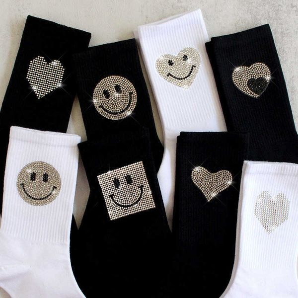 women's socks spring and autumn winter cotton socks shiny bling smiling black white pile socks middle tube stockings retail
women's socks spring and autumn winter cotton socks shiny bling smiling black white pile socks middle tube stockings retail