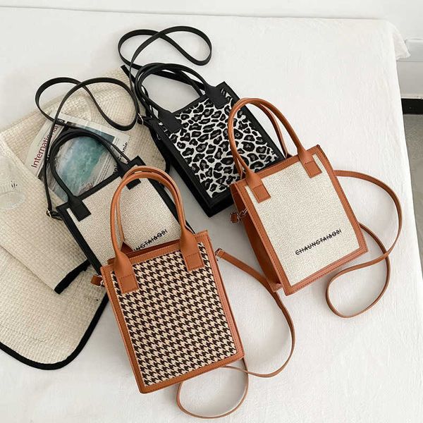 autumn and winter small bag women's bag new fashion versatile crossbody bag net red small popular design tote bag
autumn and winter small bag women's bag new fashion versatile crossbody bag net red small popular design tote bag