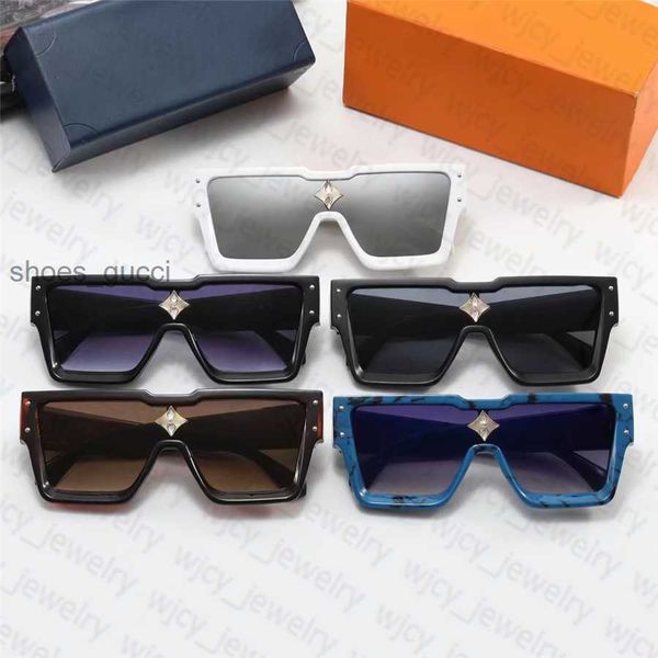 hip hop designer sunglasses for woman fashion glasses rectangle big full frame letter design for man women 5 option ulti-color, White;black
hip hop designer sunglasses for woman fashion glasses rectangle big full frame letter design for man women 5 option ulti-color, White;black