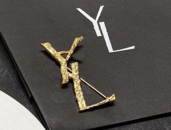 fashion designer brooch for women luxury gold jewelry ladies dress accessory pins womens breastpin leency brosche letter s3186713, Gray
fashion designer brooch for women luxury gold jewelry ladies dress accessory pins womens breastpin leency brosche letter s3186713, Gray