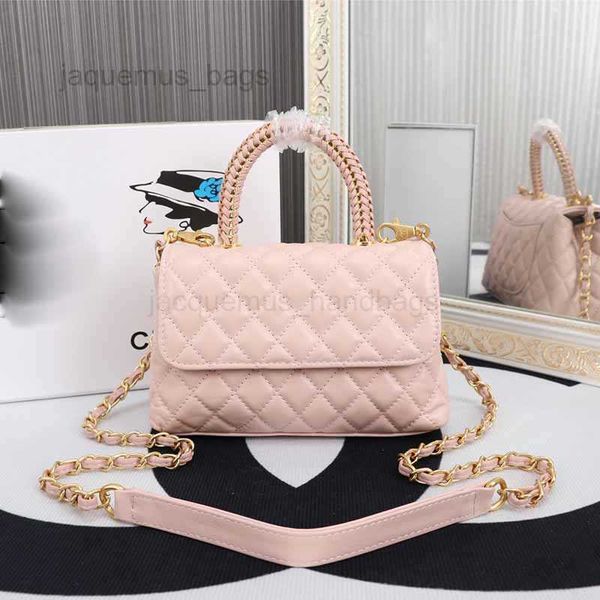 chaanel ccity tote bags 5a handbag designer shoulder bag chain totes bag genuine leather evening purses classic plaid flap makeup solid buck
chaanel ccity tote bags 5a handbag designer shoulder bag chain totes bag genuine leather evening purses classic plaid flap makeup solid buck