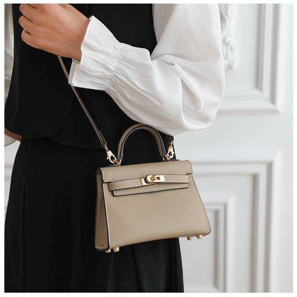 luxury designer tote bags h home kelys online store fashion versatile mini bag cowhide crossbody handbag women's tail have real logo
luxury designer tote bags h home kelys online store fashion versatile mini bag cowhide crossbody handbag women's tail have real logo