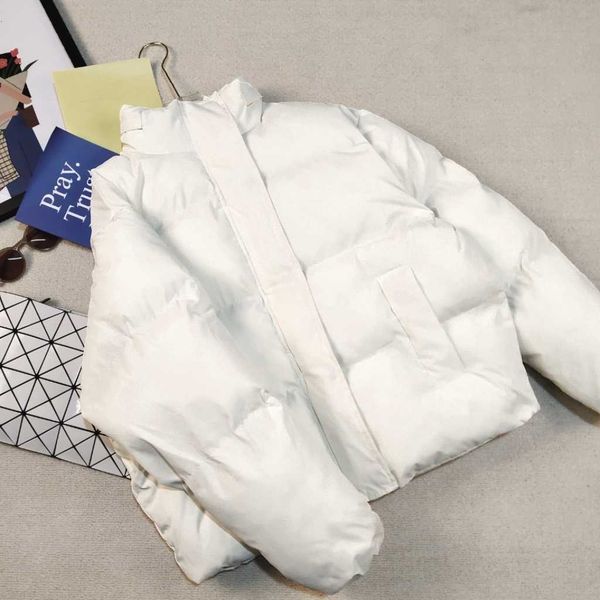 autumn and winter ladies stand collar plus suede bag down jacket, imported press printing, not easy to fall off and break, cuff closed, no a, Black
autumn and winter ladies stand collar plus suede bag down jacket, imported press printing, not easy to fall off and break, cuff closed, no a, Black