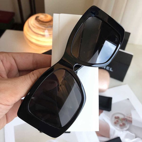 2023 new small fragrant box color block letter sunglasses women's sun and uv protection ch71472a sunglass plate, White;black
2023 new small fragrant box color block letter sunglasses women's sun and uv protection ch71472a sunglass plate, White;black