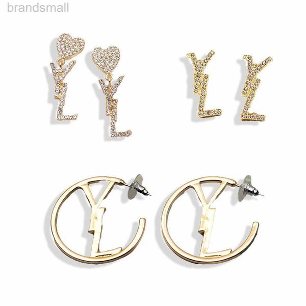 fashion womens brand designer letter earrings ear stud women elegance temperament simple ladies wedding party jewelry accessories er0086-er0, Golden;silver
fashion womens brand designer letter earrings ear stud women elegance temperament simple ladies wedding party jewelry accessories er0086-er0, Golden;silver