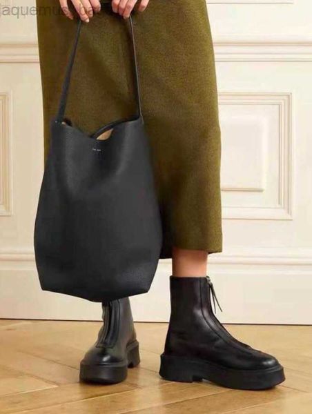 rows the designer bags small and versatile tote bag bucket large capacity single shoulder portable real leather the row
rows the designer bags small and versatile tote bag bucket large capacity single shoulder portable real leather the row