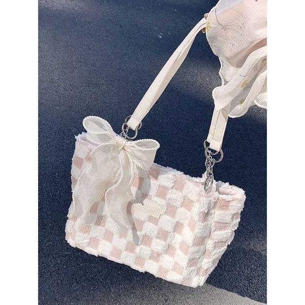 large capacity plush bag for women in autumn and winter new niche commuting checked shoulder bag for students in class tote bag
large capacity plush bag for women in autumn and winter new niche commuting checked shoulder bag for students in class tote bag