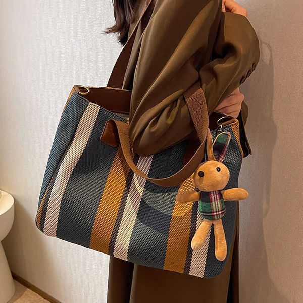 tote bag niche this year's popular bag women's large capacity new fashion versatile shoulder bag canvas commuting
tote bag niche this year's popular bag women's large capacity new fashion versatile shoulder bag canvas commuting