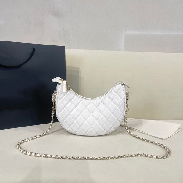 new crescent bag lamb skin light gold color with adjustable diamond check leather through the chain bag on both sides clasps elegant retro
new crescent bag lamb skin light gold color with adjustable diamond check leather through the chain bag on both sides clasps elegant retro