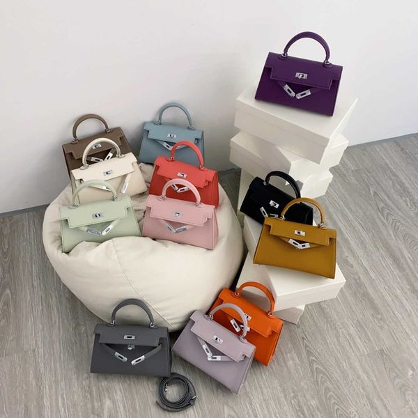 designer hemrres tote bag advanced small for women's summer 2023 new fashion one shoulder crossbody foreign style handheld black size k
designer hemrres tote bag advanced small for women's summer 2023 new fashion one shoulder crossbody foreign style handheld black size k