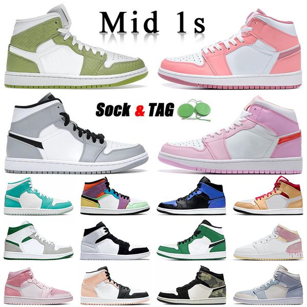 new fashion basketball shoes valentine's day 2023 jumpman 1 mid pink red green python light smoke grey outdoor trainers 1s mens womens
new fashion basketball shoes valentine's day 2023 jumpman 1 mid pink red green python light smoke grey outdoor trainers 1s mens womens