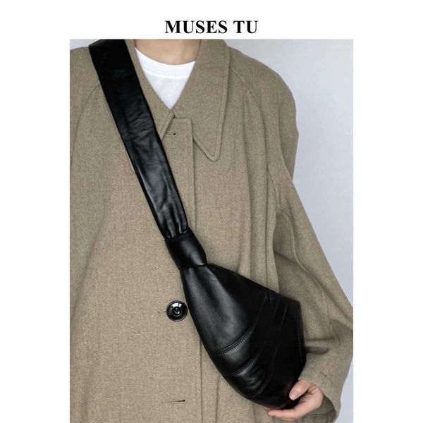 ox horn lemaire bag lemaire cow horn bun sheepskin texture song of fashion dumpling bun genuine leather cross body chest waist bag
ox horn lemaire bag lemaire cow horn bun sheepskin texture song of fashion dumpling bun genuine leather cross body chest waist bag