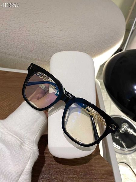 sunglasses 2023 new small xiangfeng black large frame myopia glasses women's plain magic tool round face slimming 0748 can be equipped, White;black
sunglasses 2023 new small xiangfeng black large frame myopia glasses women's plain magic tool round face slimming 0748 can be equipped, White;black