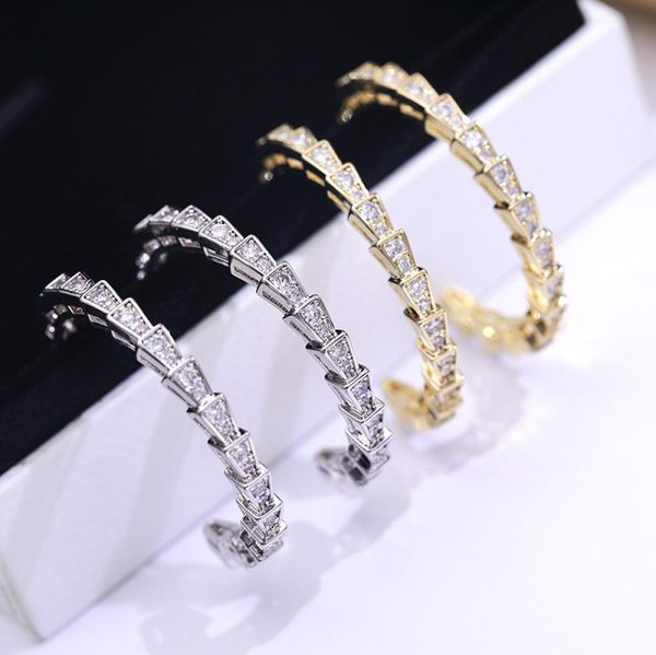 european american and french style hoop earrings sterling silver needle zircon -shaped ear ring personalized cold style simple geometri28366, Golden
european american and french style hoop earrings sterling silver needle zircon -shaped ear ring personalized cold style simple geometri28366, Golden