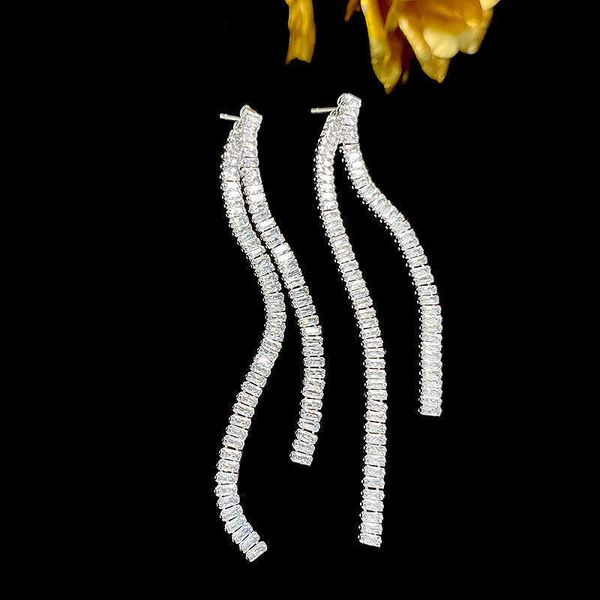 charm korean fashion double row tassel earrings with light luxury zircon claw chain and diamond for women's advanced long style 230630, Golden
charm korean fashion double row tassel earrings with light luxury zircon claw chain and diamond for women's advanced long style 230630, Golden