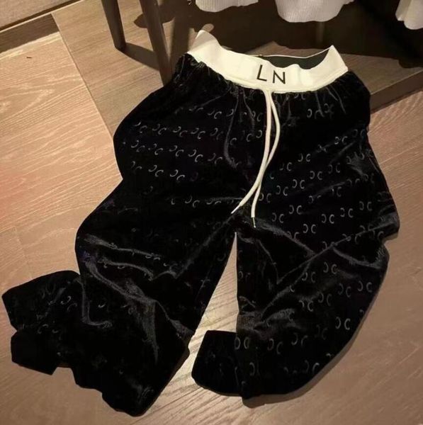 spring and autumn new fashion women's pants designer high-end luxury casual wide-leg pants canary letter embosser straight leg pants, Black;white
spring and autumn new fashion women's pants designer high-end luxury casual wide-leg pants canary letter embosser straight leg pants, Black;white