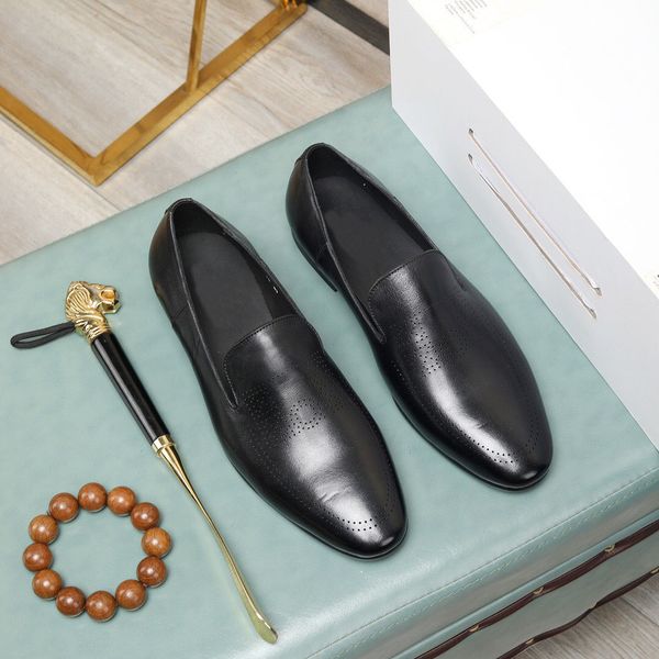 new 2023 men dress shoes fashion oxfords business brand designer shoes genuine leather casual breathable men's slip on flats size 38-44, Black
new 2023 men dress shoes fashion oxfords business brand designer shoes genuine leather casual breathable men's slip on flats size 38-44, Black