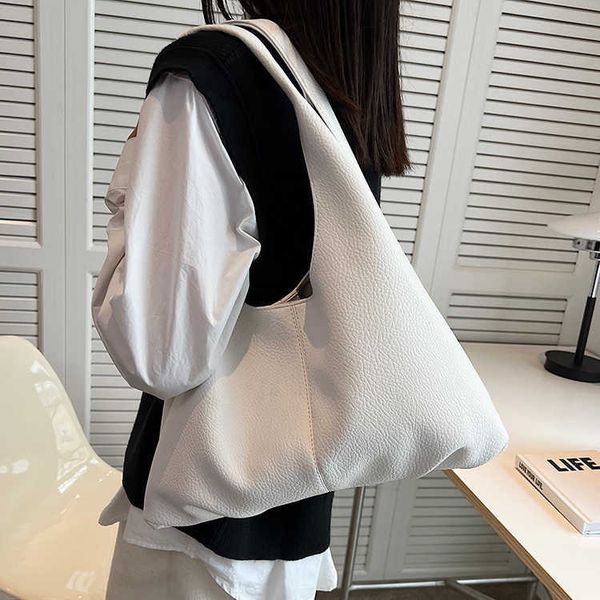 premium texture bag tote bag french small one shoulder mother bag women's bag new high capacity soft bag
premium texture bag tote bag french small one shoulder mother bag women's bag new high capacity soft bag