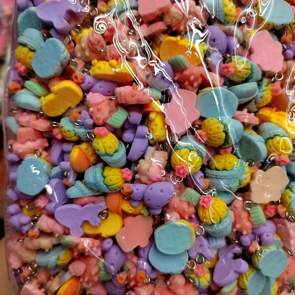 pendant necklaces 500 pieces15-30mm resin animal cake cartoon small pendants suitable for women and children's necklace jewelry making, Silver
pendant necklaces 500 pieces15-30mm resin animal cake cartoon small pendants suitable for women and children's necklace jewelry making, Silver