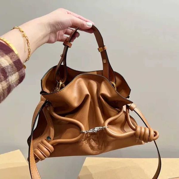 luxury designer loevve bag fashion tote shoulder canvas bags genuine leather lucky large capacity one crossbody handbag fashionable and pers
luxury designer loevve bag fashion tote shoulder canvas bags genuine leather lucky large capacity one crossbody handbag fashionable and pers