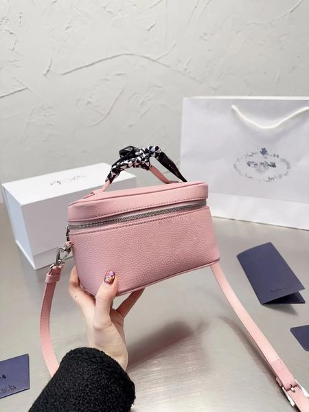 leather handbag women's shoulder bag crossbody bag women's luxury bag wallet soft box bag large capacity unisex, Black;red
leather handbag women's shoulder bag crossbody bag women's luxury bag wallet soft box bag large capacity unisex, Black;red