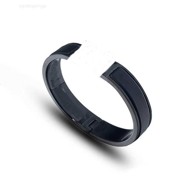 designer bracelet luxury brand her max fashion classic brand design bracelet bangle silver black enamel titanium steel letter clasp snap ban
designer bracelet luxury brand her max fashion classic brand design bracelet bangle silver black enamel titanium steel letter clasp snap ban