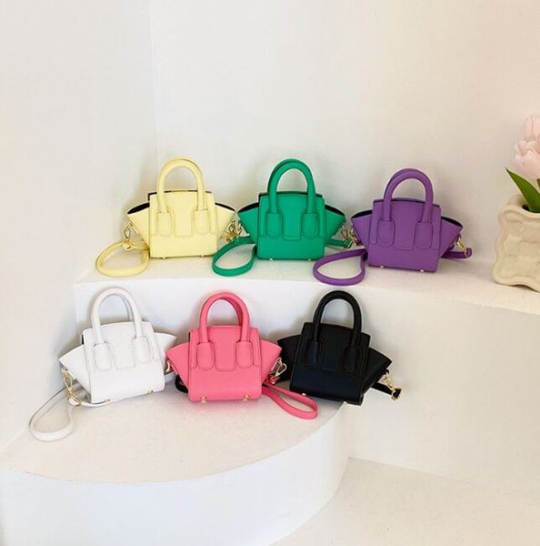 children's handbag fashion crossbody bag pu leather girl princess bag kids hand bill shoulder bags, Black
children's handbag fashion crossbody bag pu leather girl princess bag kids hand bill shoulder bags, Black