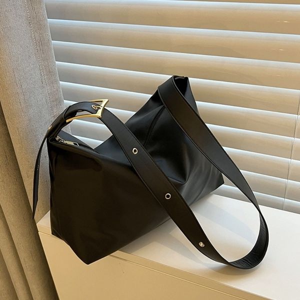 evening bags ladies style shoulder bag fashion big pillow soft leather women solid color messenger 230711
evening bags ladies style shoulder bag fashion big pillow soft leather women solid color messenger 230711