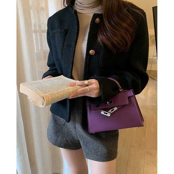 kelys h home designer tote bags premium leather mini bag 2023 new women's handheld wide shoulder belt one messenger have real logo
kelys h home designer tote bags premium leather mini bag 2023 new women's handheld wide shoulder belt one messenger have real logo