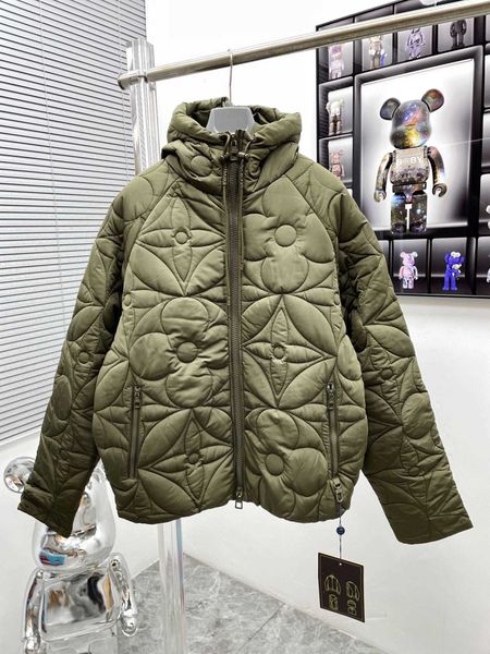 fall/winter women's floral quilted hooded down coat with floral pattern and front pockets, engraved square pegs on back, removable hook, Black
fall/winter women's floral quilted hooded down coat with floral pattern and front pockets, engraved square pegs on back, removable hook, Black