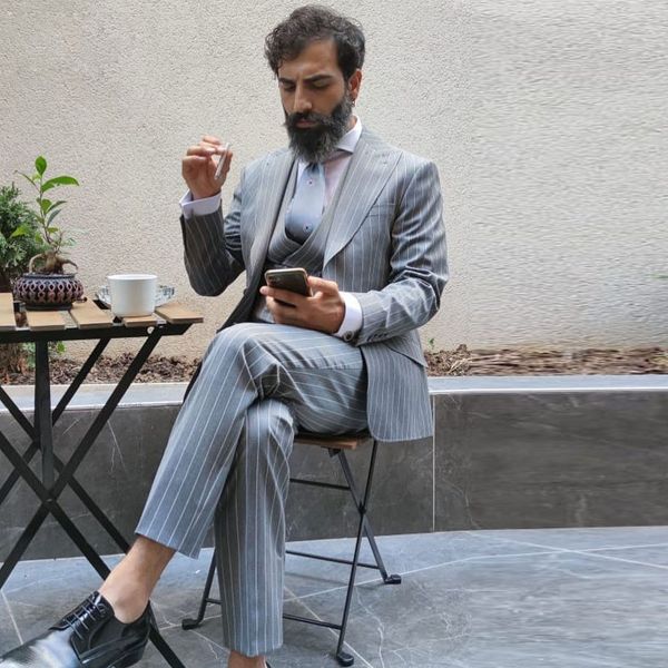 pinstripe 3 pieces wedding tuxedos slim fit peaked lapel mens suit set customized bouquet groom wears, Black;gray
pinstripe 3 pieces wedding tuxedos slim fit peaked lapel mens suit set customized bouquet groom wears, Black;gray