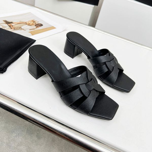 new summer house slippers for women indoor and outdoor designer flip flops leather slides flats foam sandals style 35-43, Black
new summer house slippers for women indoor and outdoor designer flip flops leather slides flats foam sandals style 35-43, Black