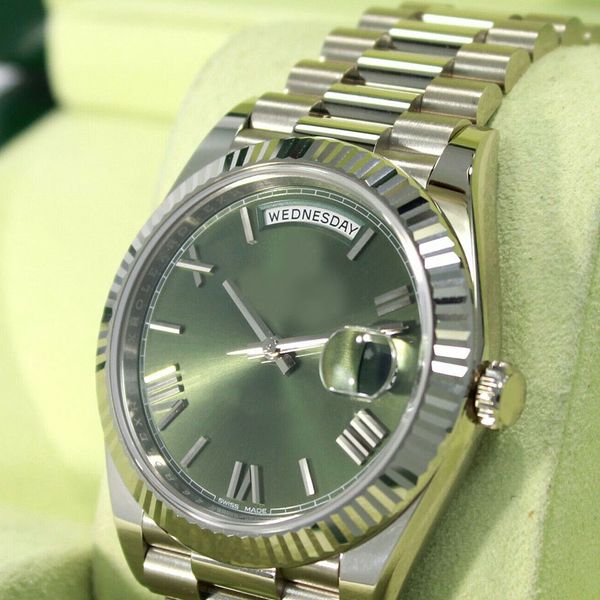 luxury bp factory 3235 automatic movement 40mm day-date 228239 18k white gold green roman dial men's watch with original box, Slivery;brown
luxury bp factory 3235 automatic movement 40mm day-date 228239 18k white gold green roman dial men's watch with original box, Slivery;brown
