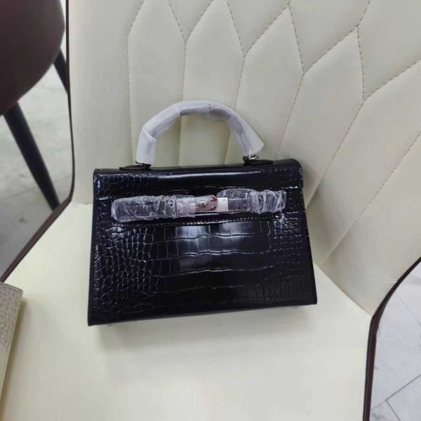 luxury designer tote bags h home kelys online store pink silver buckle handbag for women spring and summer 2023 new leather laser alligator
luxury designer tote bags h home kelys online store pink silver buckle handbag for women spring and summer 2023 new leather laser alligator