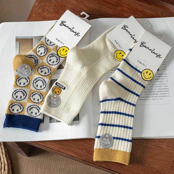 women's socks pure cotton medium tube autumn and winter white striped stockings trendy pile women sock cute wholesale hosiery, Black;white
women's socks pure cotton medium tube autumn and winter white striped stockings trendy pile women sock cute wholesale hosiery, Black;white