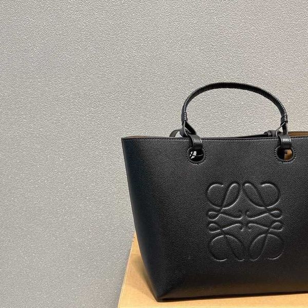 luxury designer loevve bag fashion tote shoulder canvas bags commuter embossed versatile trend large capacity waterproof portable underarm p
luxury designer loevve bag fashion tote shoulder canvas bags commuter embossed versatile trend large capacity waterproof portable underarm p