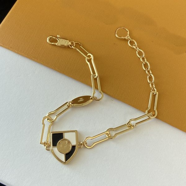 women designer bracelet luxury diamond charm bracelet fashion trendy letter v pendant gold jewelry accessories -11, Golden;silver
women designer bracelet luxury diamond charm bracelet fashion trendy letter v pendant gold jewelry accessories -11, Golden;silver