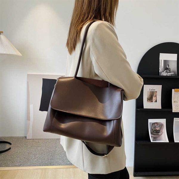 and large capacity bag for women in versatile and niche tote bag new university trend crossbody bag commuting
and large capacity bag for women in versatile and niche tote bag new university trend crossbody bag commuting