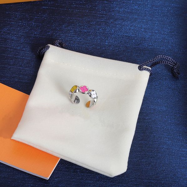 designers ring luxurys letter women rings fashion trend classic silver jewelry colourful flower couple rings anniversary gift good
designers ring luxurys letter women rings fashion trend classic silver jewelry colourful flower couple rings anniversary gift good