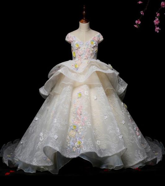 vintage lace appliqued pageant dresses with long tail ball gown flower girl dress floral sweep train kid first communion gowns 2029001652, White;blue
vintage lace appliqued pageant dresses with long tail ball gown flower girl dress floral sweep train kid first communion gowns 2029001652, White;blue